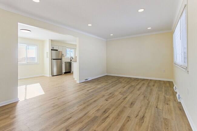 Foto del edificio - 1020 Grove St