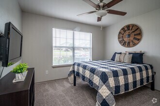 2BR, 2BA - 930SF - Fifteen12