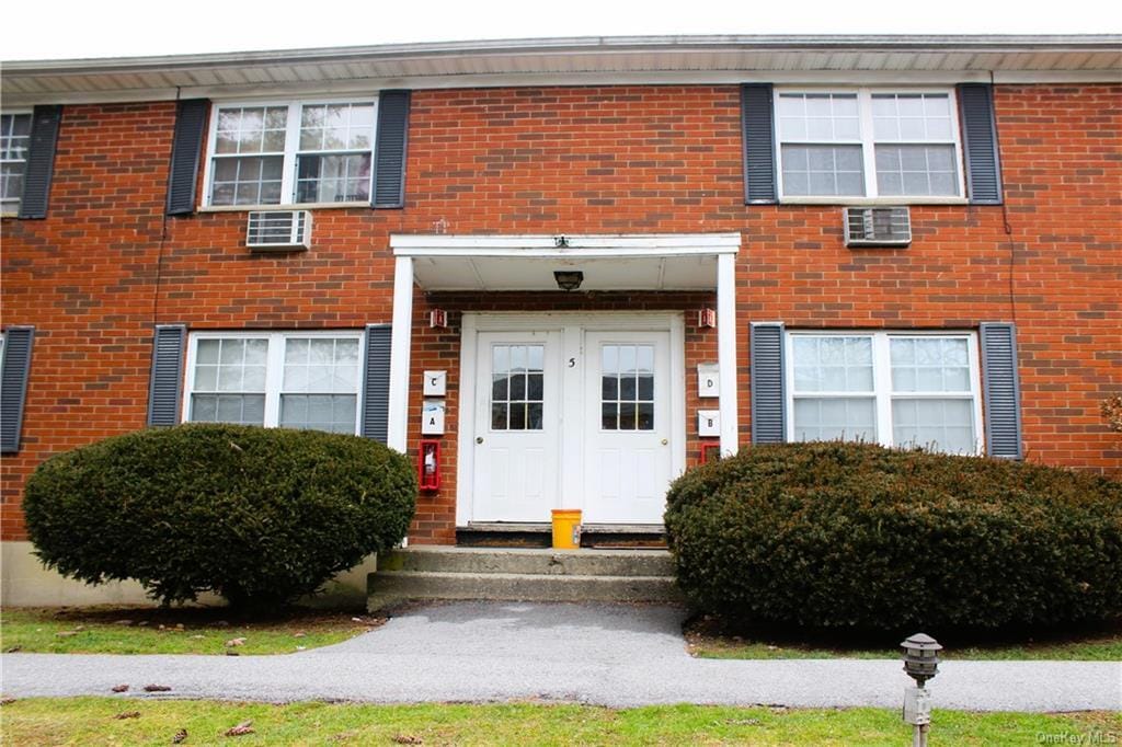 5 Wildwood Dr Unit 5A, Wappingers Falls, NY 12590 Condo for Rent in Wappingers Falls, NY