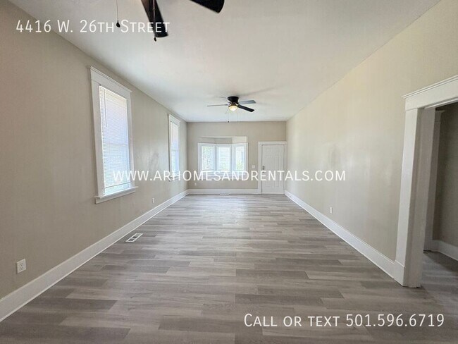 Foto del edificio - 4416 W 26th St