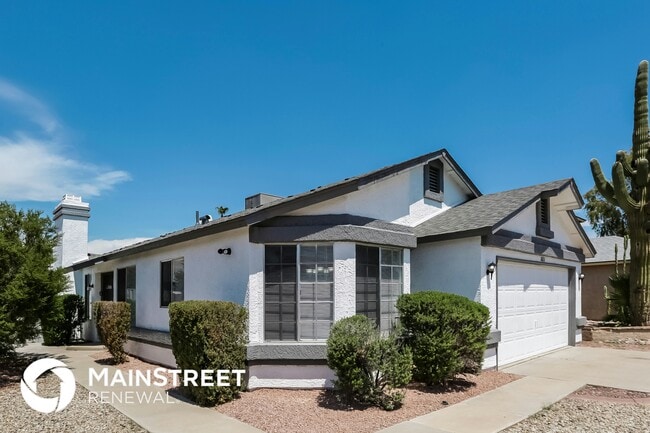 Building Photo - 8876 W Michelle Dr