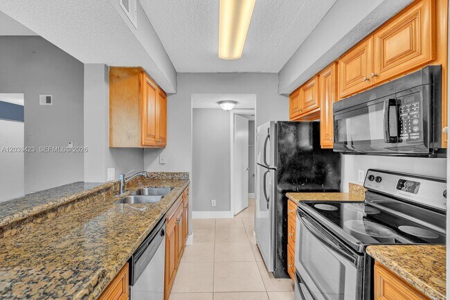 Foto del edificio - 5740 Rock Island Rd