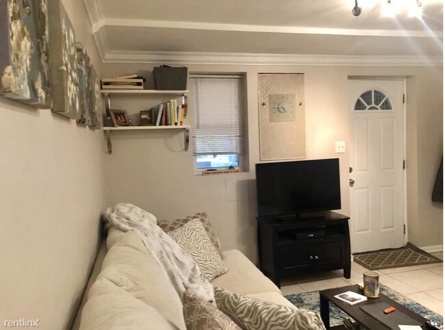 Foto del edificio - 902 I St SE