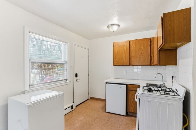 Foto del edificio - 1171/1173 Raymond Avenue