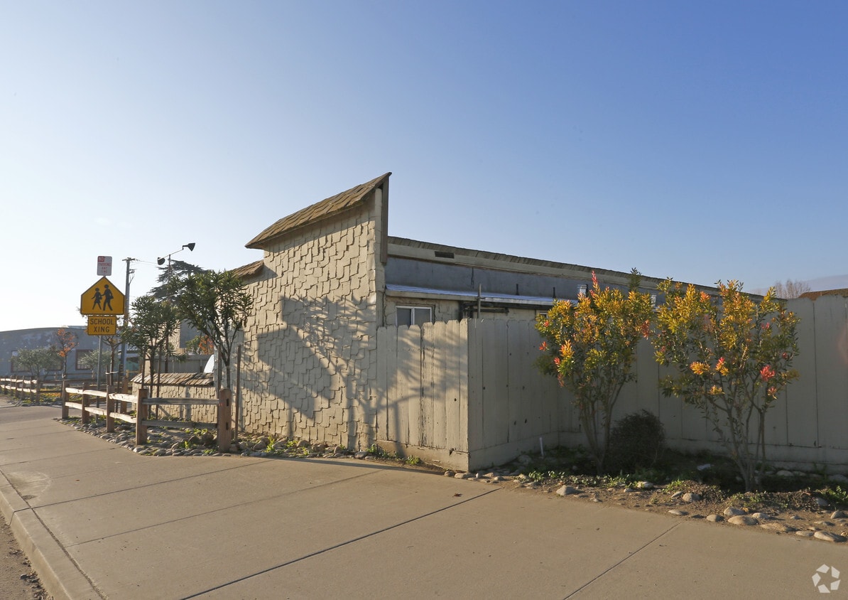 220 S 1st St, King City, CA 93930 Apartments in King City, CA