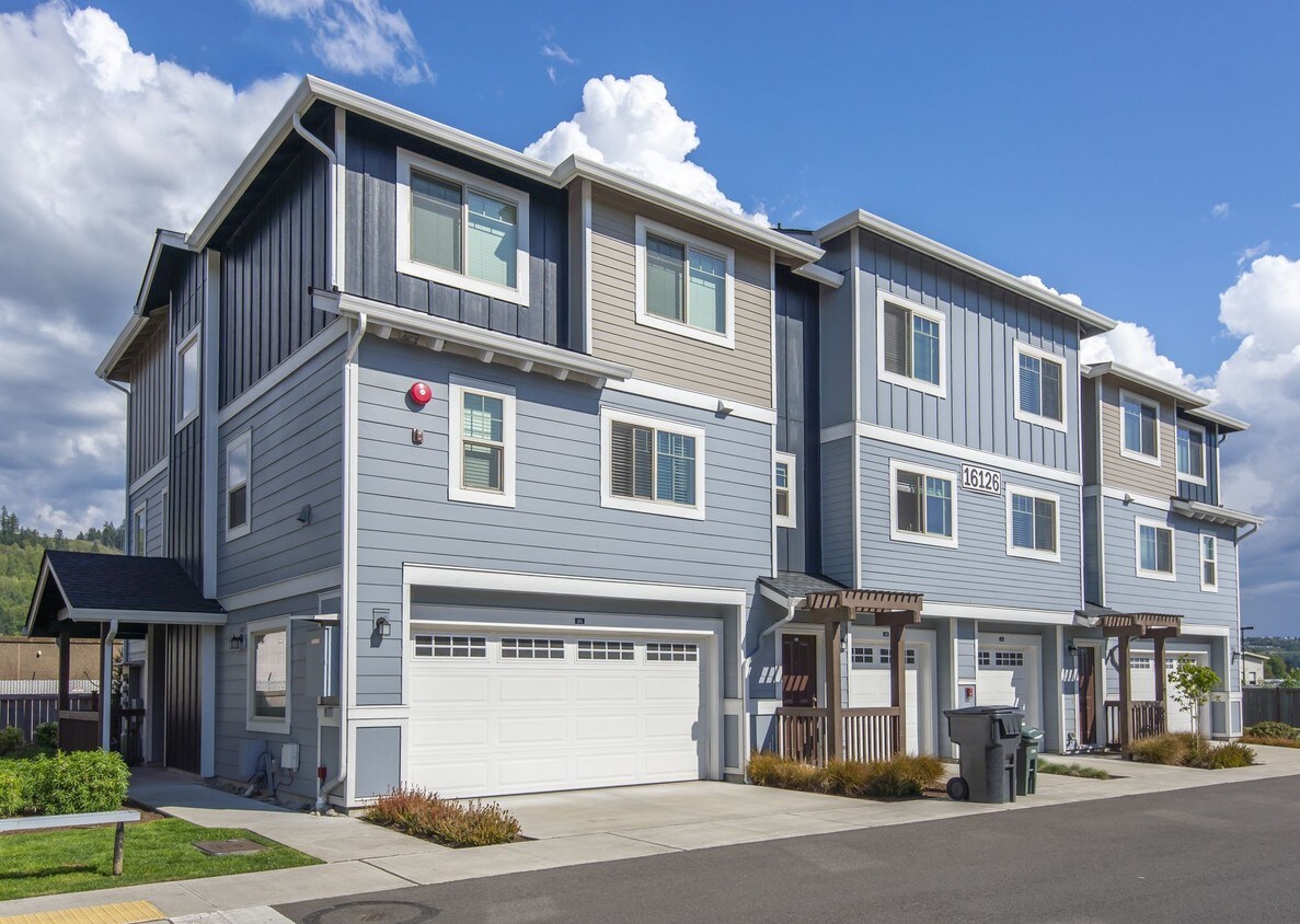 Aster Townhomes Townhomes for Rent Sumner, WA