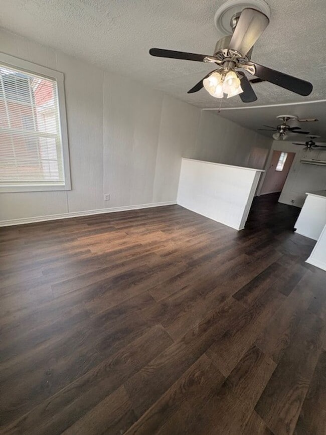 Building Photo - 3210 S 5th St