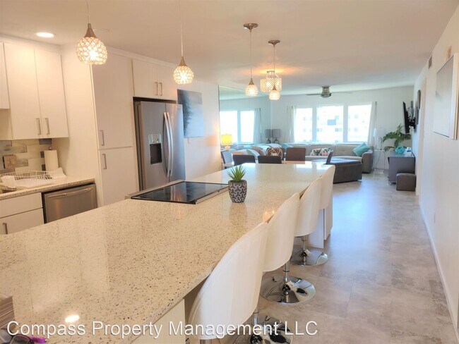 Foto del edificio - 2 br, 2 bath House - 500 The Esplanade N #702