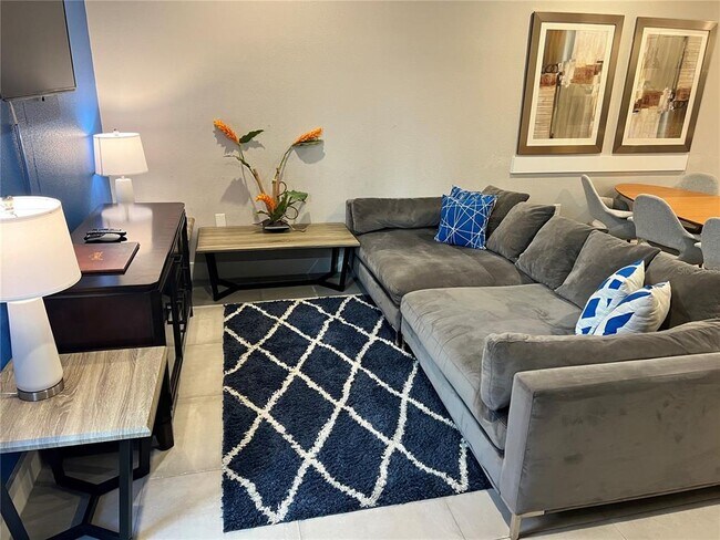 Foto del edificio - 2643 Sunrise Shores Dr