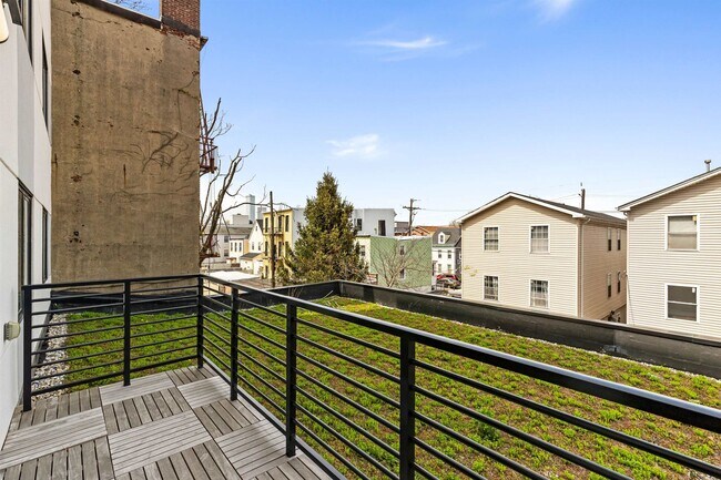 Foto del edificio - 391 Palisade Ave