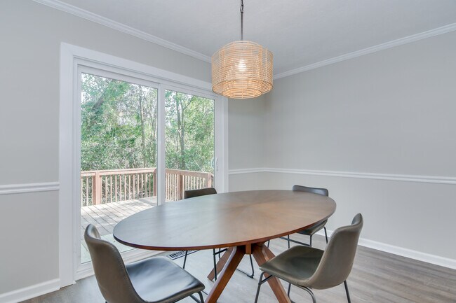 Foto del edificio - 4227 Waylon Dr