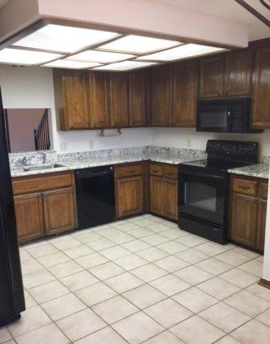 Foto del edificio - 8516 Bigwood Dr