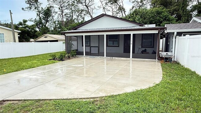 Foto del edificio - 37542 Eiland Blvd