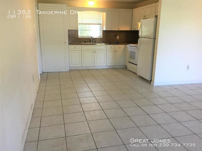 Foto del edificio - GREAT 2/1 DUPLEX IN BONITA SPRINGS!!!
