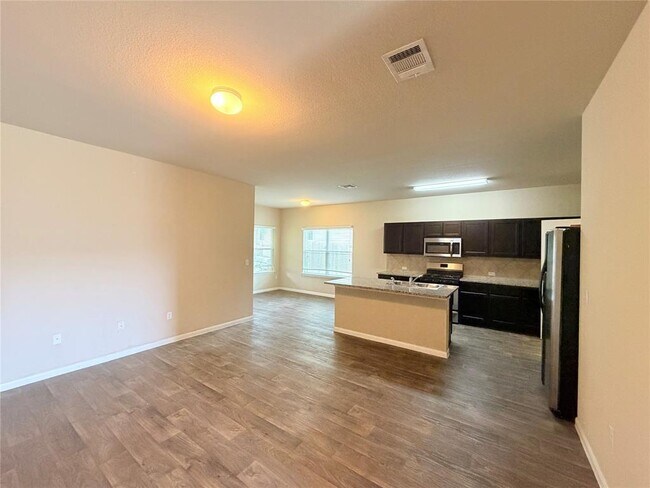 Building Photo - 225 Cibolo Creek Dr