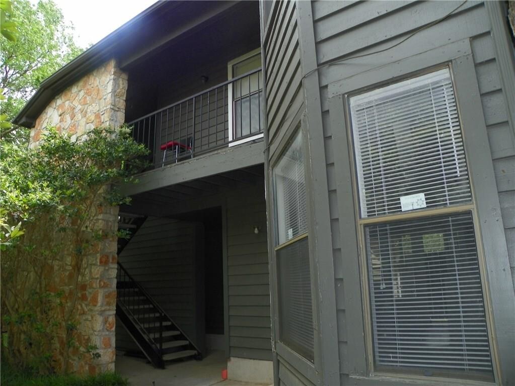 Foto principal - 8800 Schick Rd
