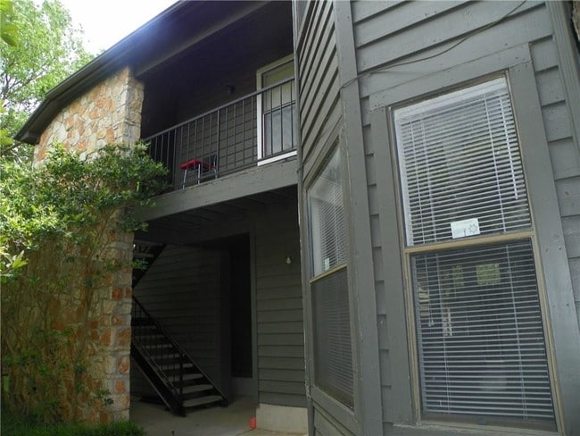 Building Photo - 8800 Schick Rd