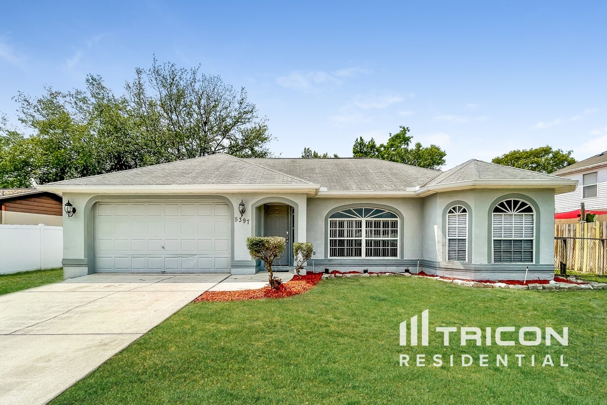 Foto principal - 5397 Landover Boulevard Spring Hill FL