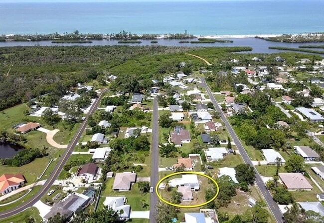 Foto del edificio - 1432 Poinciana Rd