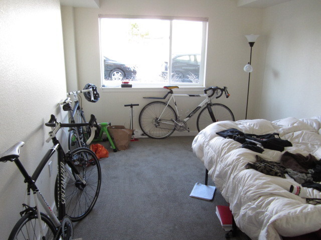 Building Photo - PRE-LEASE! One Bedroom Loft In Landmark Lofts. Walk To Campus.  Underground Parking & Storage Loc...