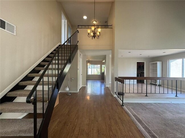 Building Photo - 44 Deerwood E