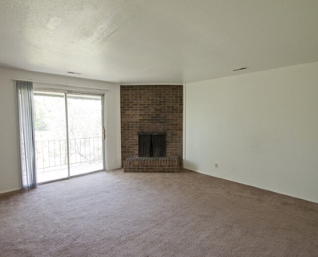 Foto del diseño de interior - Ponderosa Apartments
