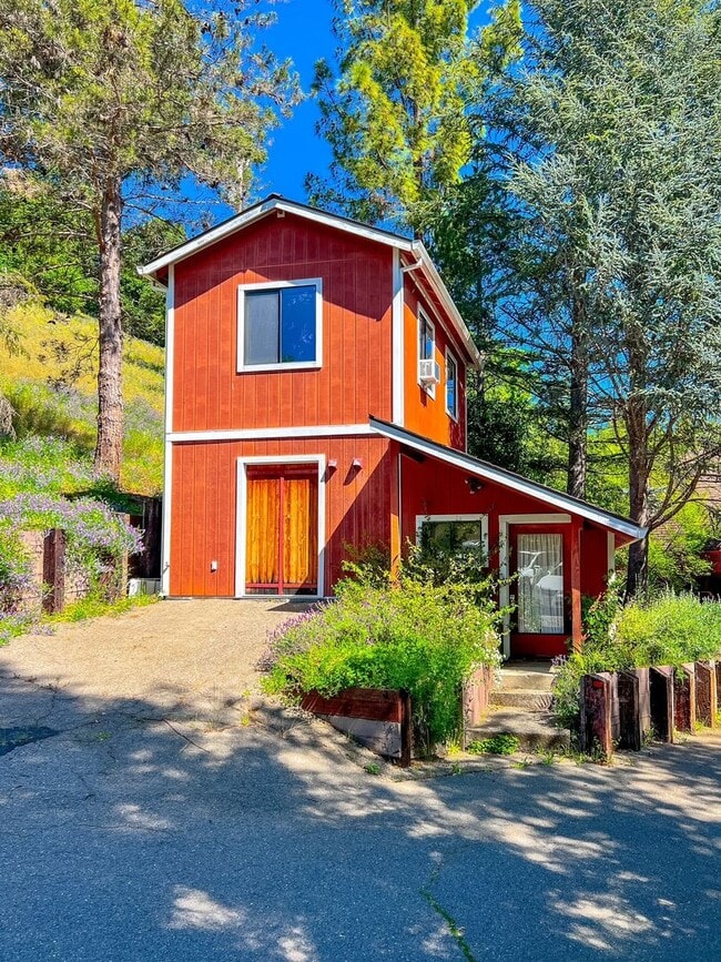 Building Photo - 3138 Browns Valley Rd