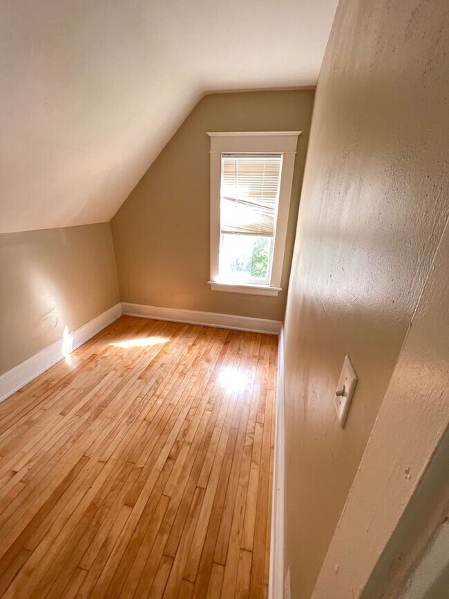 Foto del edificio - 2473 N 34th St
