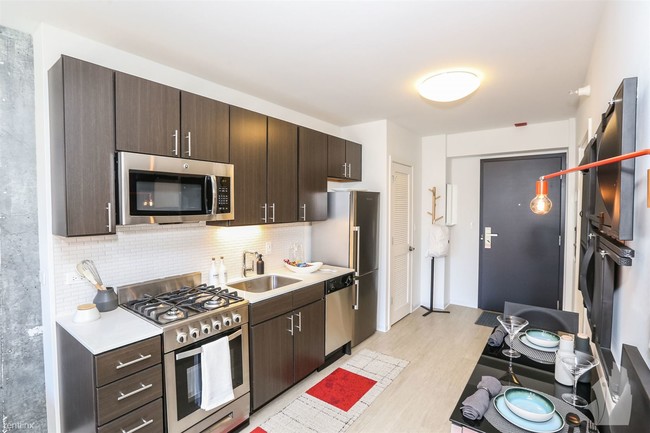 1 br, 1 bath Condo - 156 W Superior St 1506 - 4