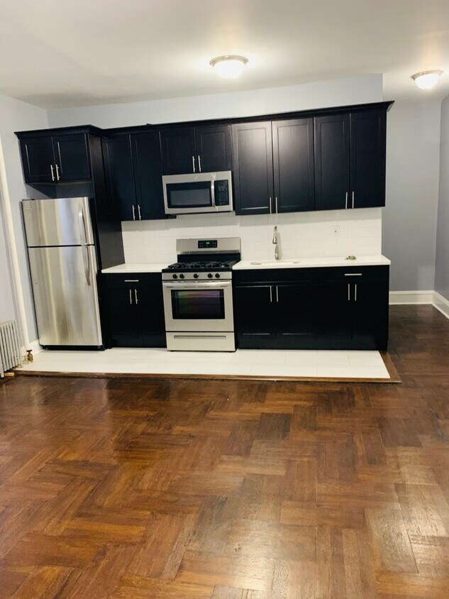 Primary Photo - 92 W 34th St