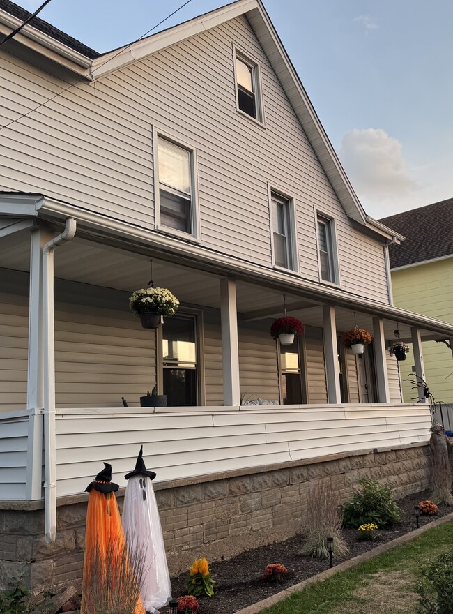 Building Photo - 19 Terhune Ave