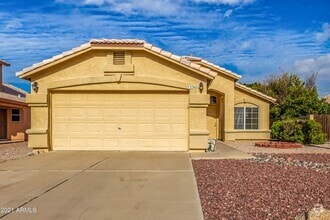 Building Photo - 7536 E Navarro Ave