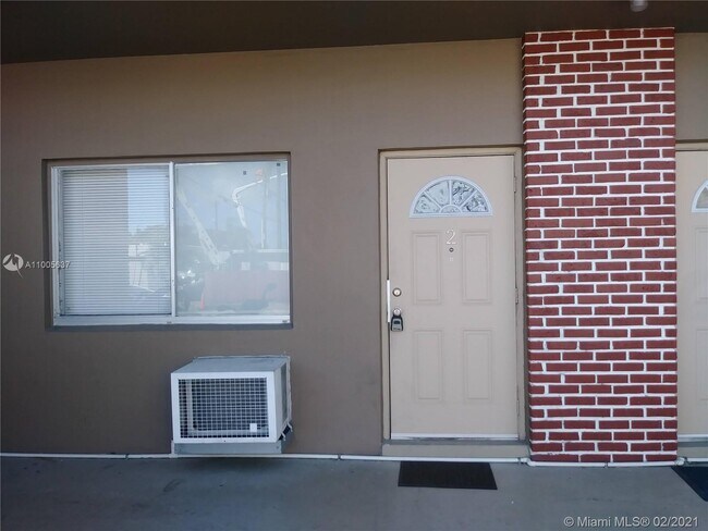 Foto del edificio - 2040 Funston St