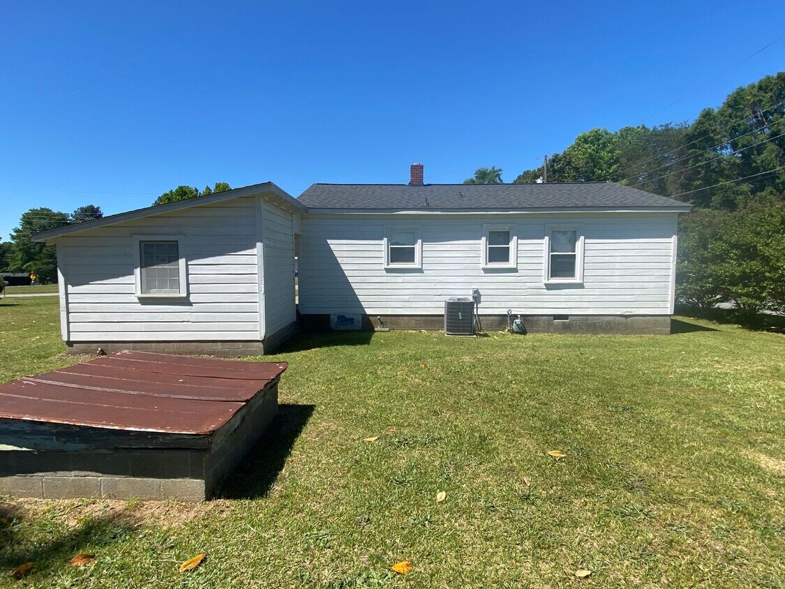 Foto principal - 2/1 Located in Cleveland County, NC near S...