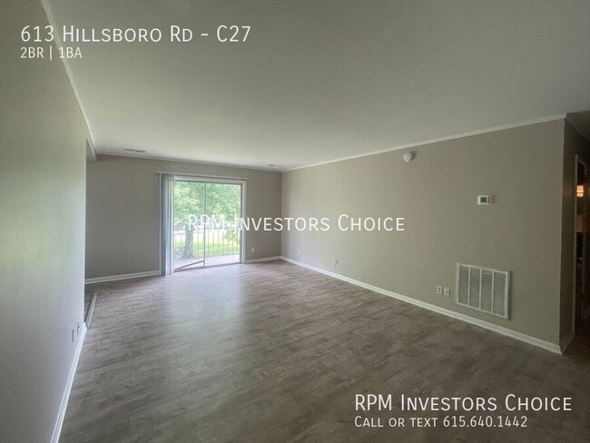 Foto del edificio - 613 Hillsboro Rd