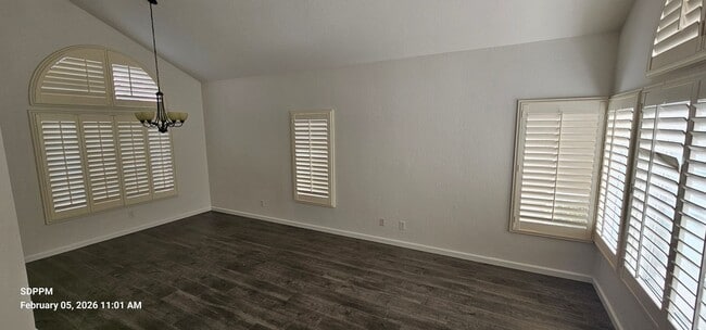 Foto del edificio - MIRA MESA / SAN DIEGO - Nice 4 Bedroom / 2.5 Bath House.  AVAILABLE 02/16/2026