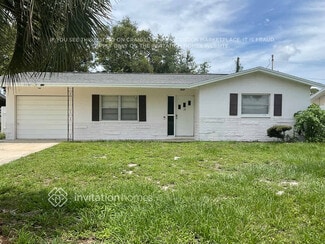 Building Photo - 1744 Bentley St