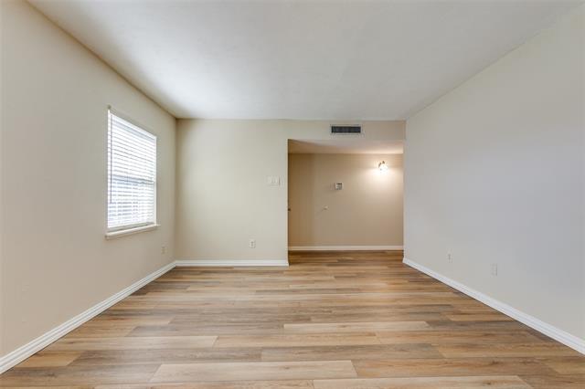Foto del edificio - 929 Arbor Downs Dr