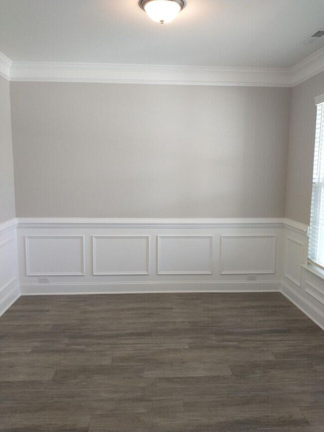 Foto del edificio - Coming Soon - Gorgeous Home with 4 bedroom, 2.5 bath and large loft area!