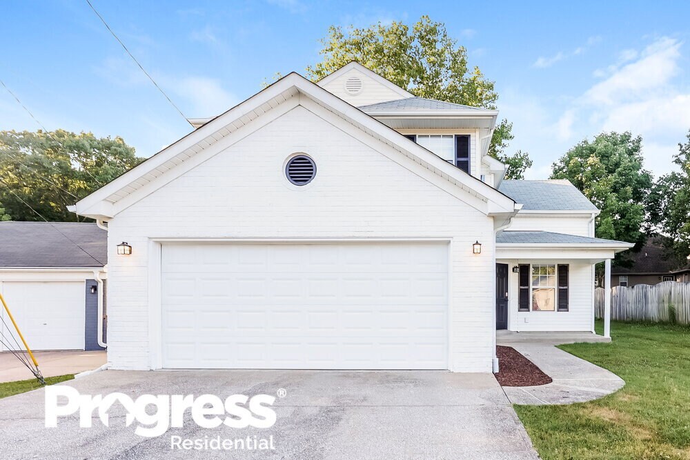 Primary Photo - 3961 Pepperwood Dr