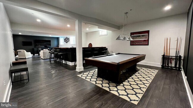 Building Photo - 17136 Gullwing Dr