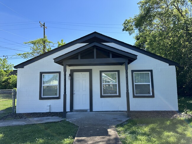 Building Photo - 1518 Mountain View Ct