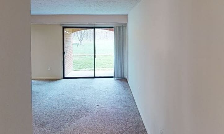 Photo - Glen Oaks Apartments