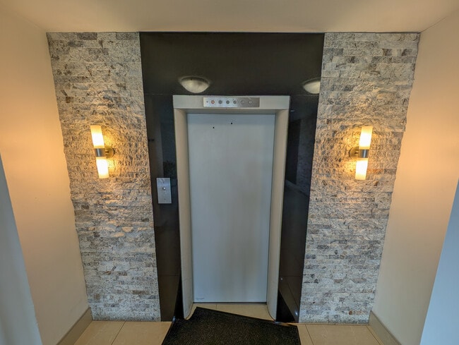 Building Photo - Havenwood Apartments