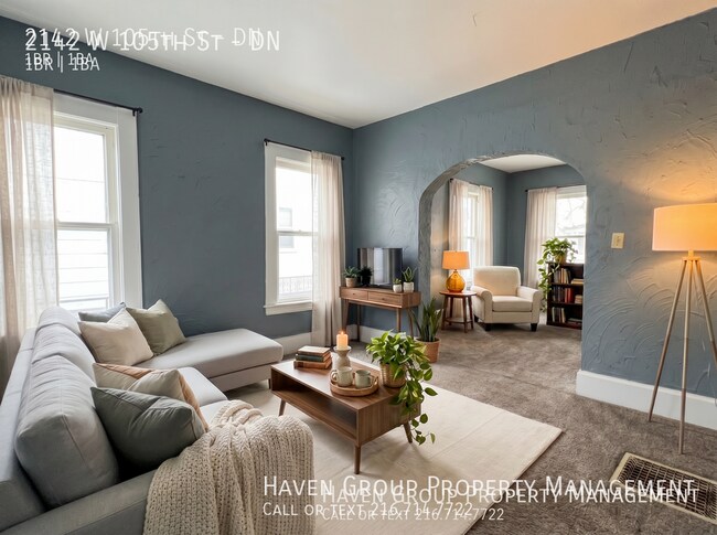 Foto del edificio - 2142 W 105th St