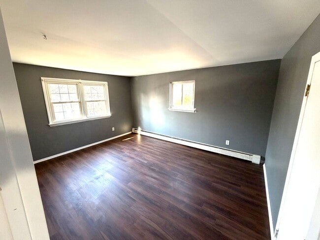 Building Photo - 330 Olive Ave