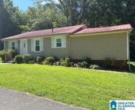 Building Photo - 336 3rd St E