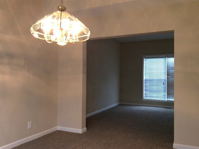 Building Photo - 5745 Turnbull Ct