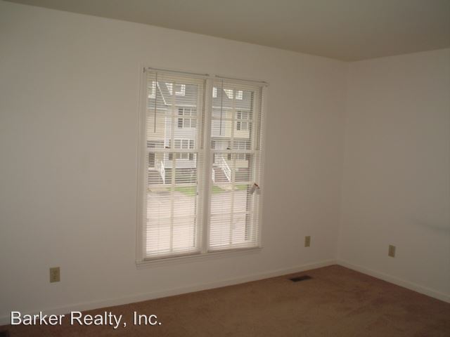 Building Photo - 2 br, 2.5 bath House - 3614 Plumbridge Court
