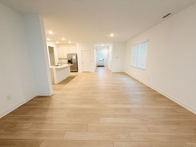 Foto del edificio - 891 Norfolk Ln